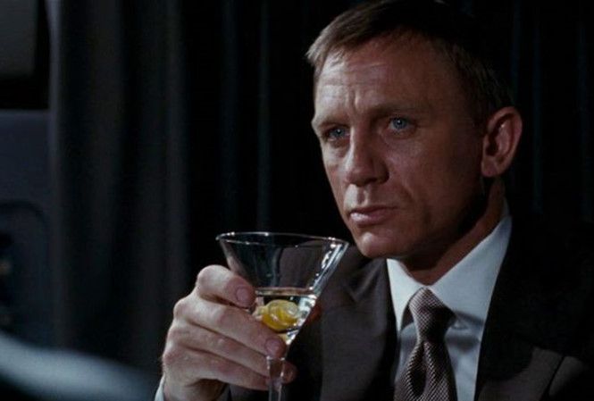 Daniel Craig chấp nhận khoác áo 007 một lần nữa (1)