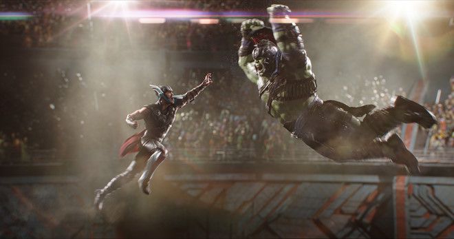 Cuộc chiến phòng vé tháng 11: "Justice League" đối đầu "Thor: Ragnarok" (1)